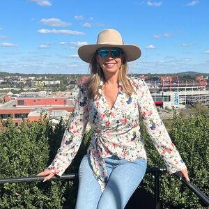 Cinq a Sept Size Small Floral Rou Wrap Blouse Long Sleeve